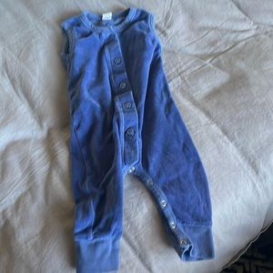 Kate Quinn Blue velour jumpsuit size 12-18m